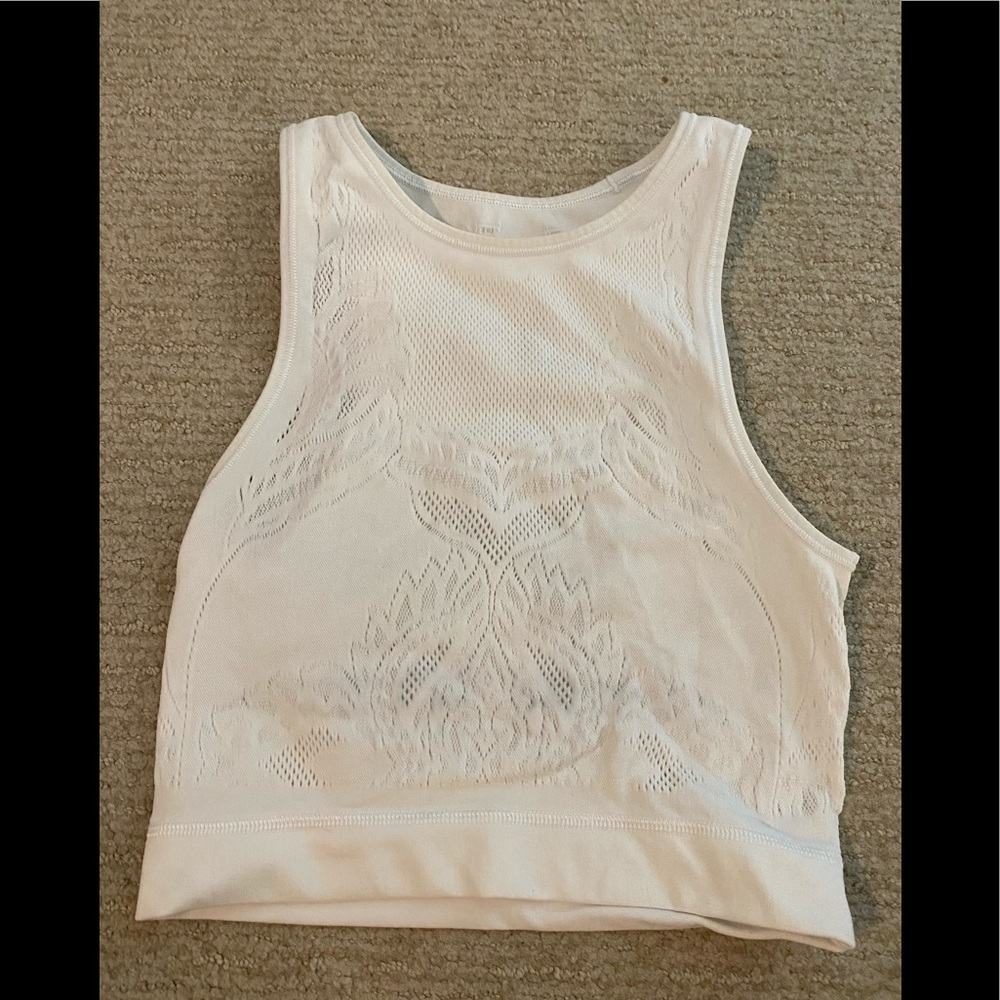 Lululemon white crop
